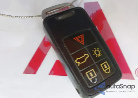 2012 Volvo S60 T5 z USA, uszkodzony, nr VIN YV1622FS8C2122942